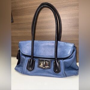 B. Makowsky Stylish Blue Handbag with Black Accents